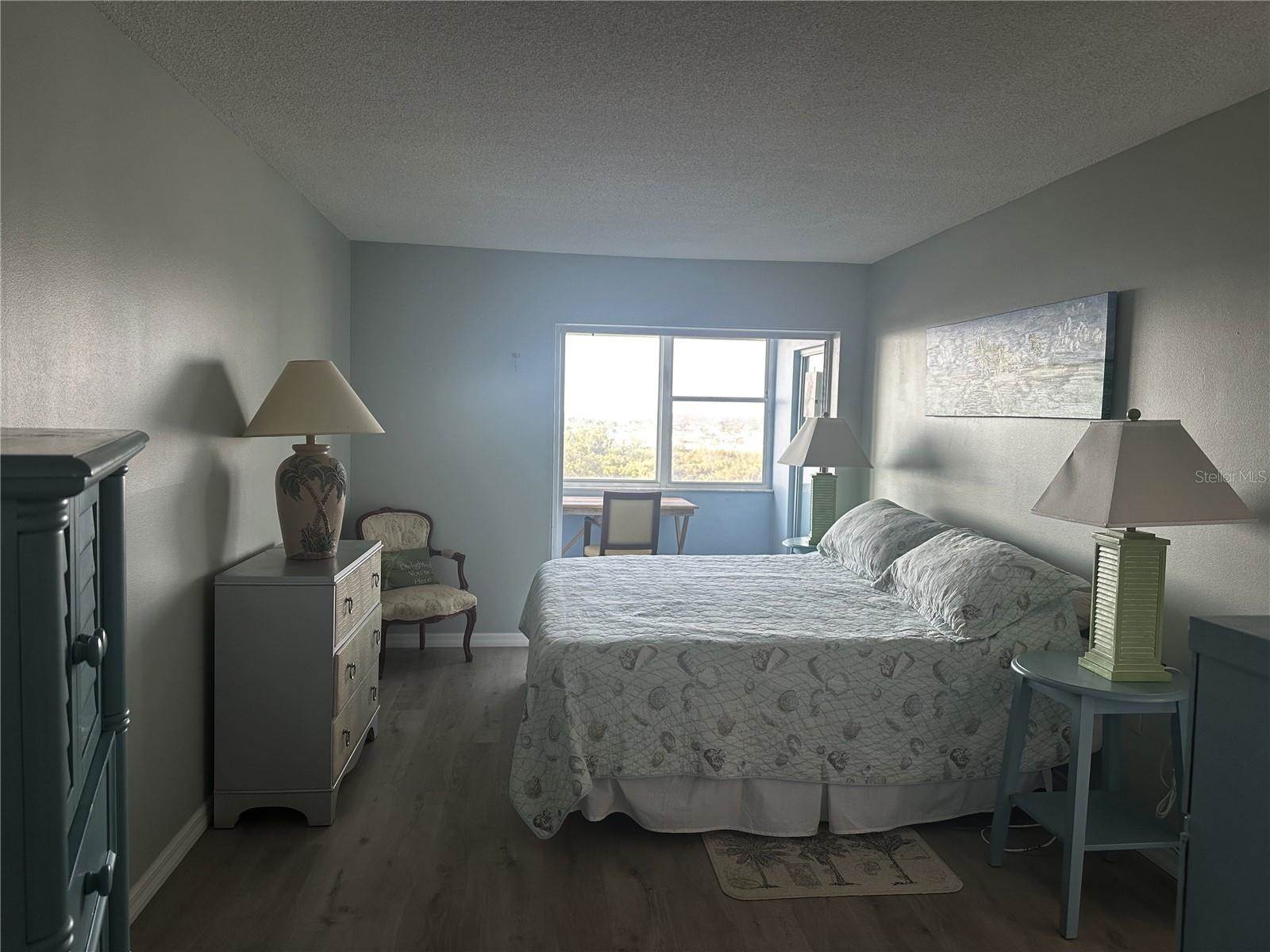 4725 Cove Circle, #804, Saint Petersburg, FL 33708