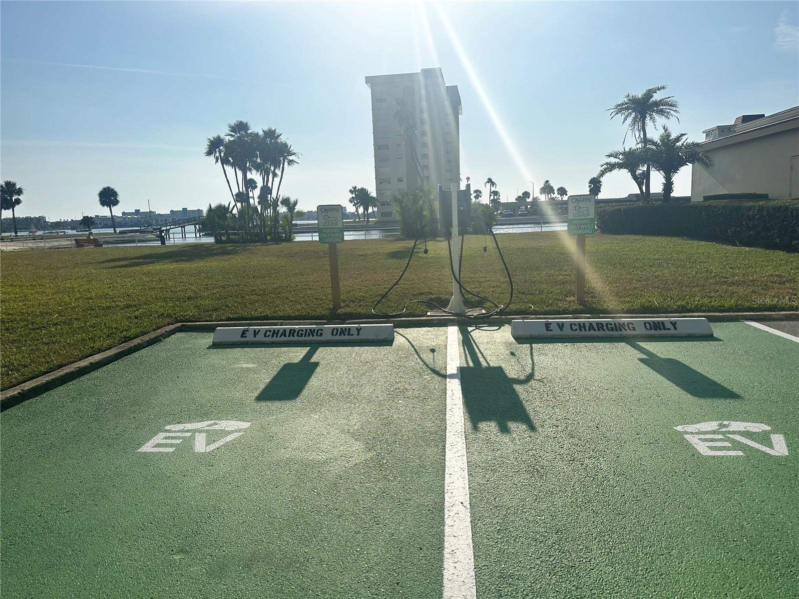 4725 Cove Circle, #804, Saint Petersburg, FL 33708