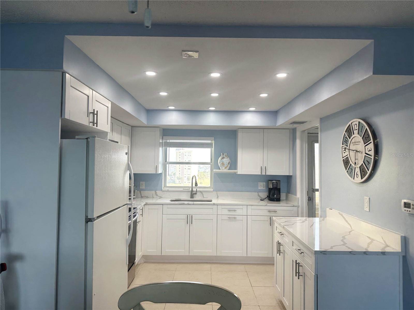 4725 Cove Circle, #804, Saint Petersburg, FL 33708