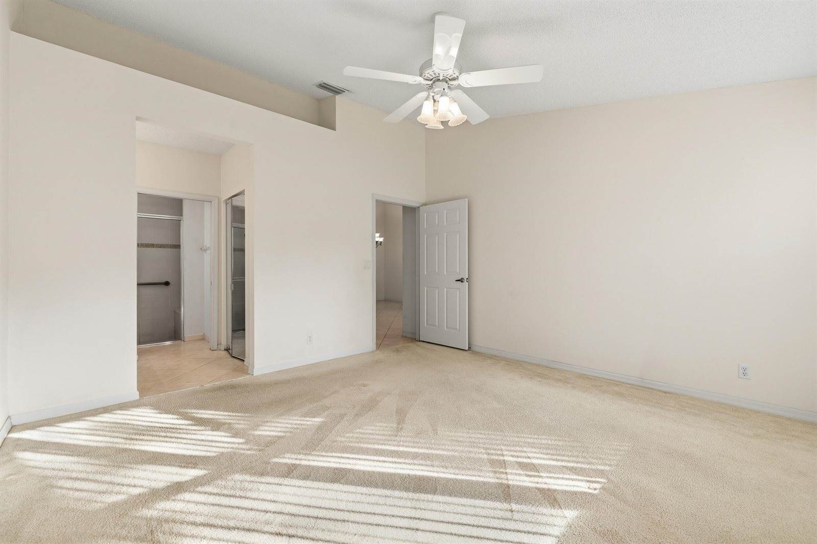 15305 Ixora Road, Delray Beach, FL 33484