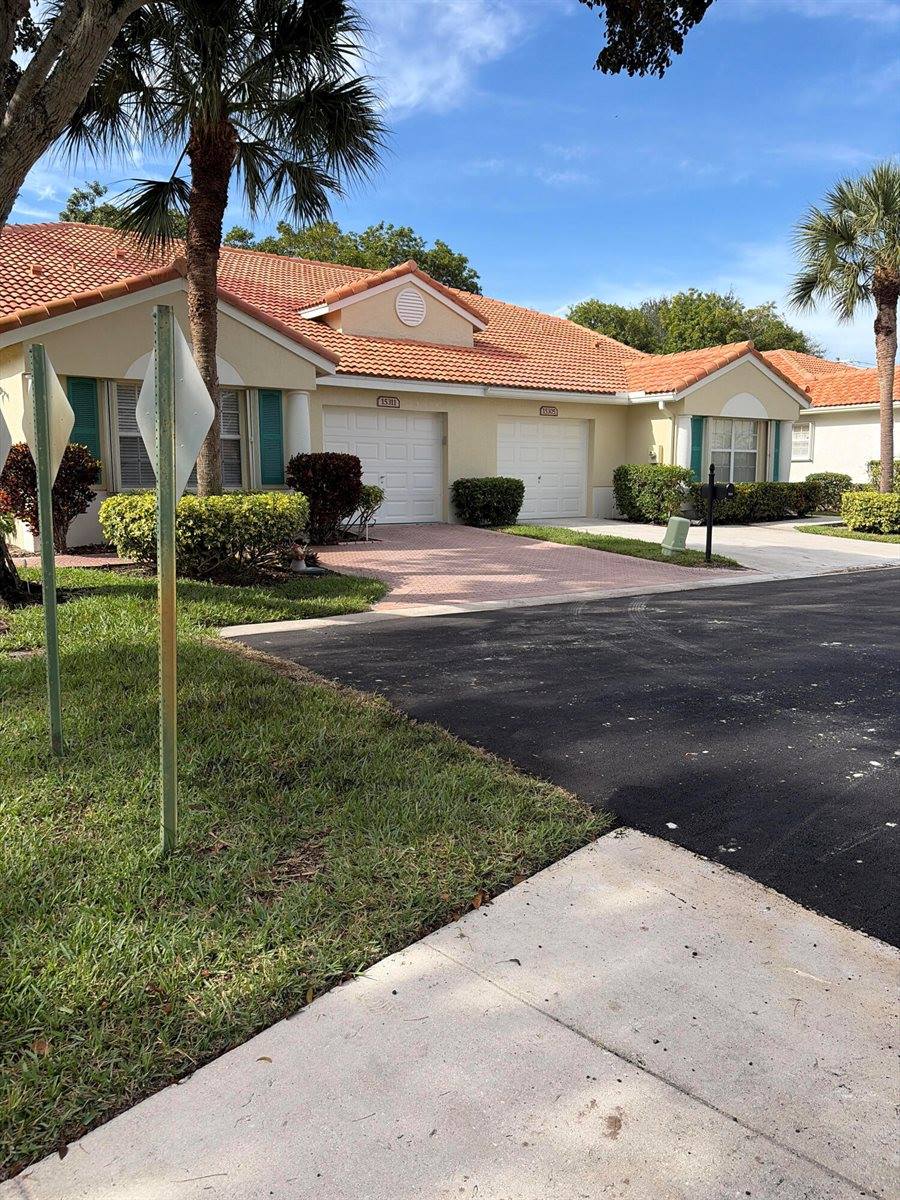 15305 Ixora Road, Delray Beach, FL 33484