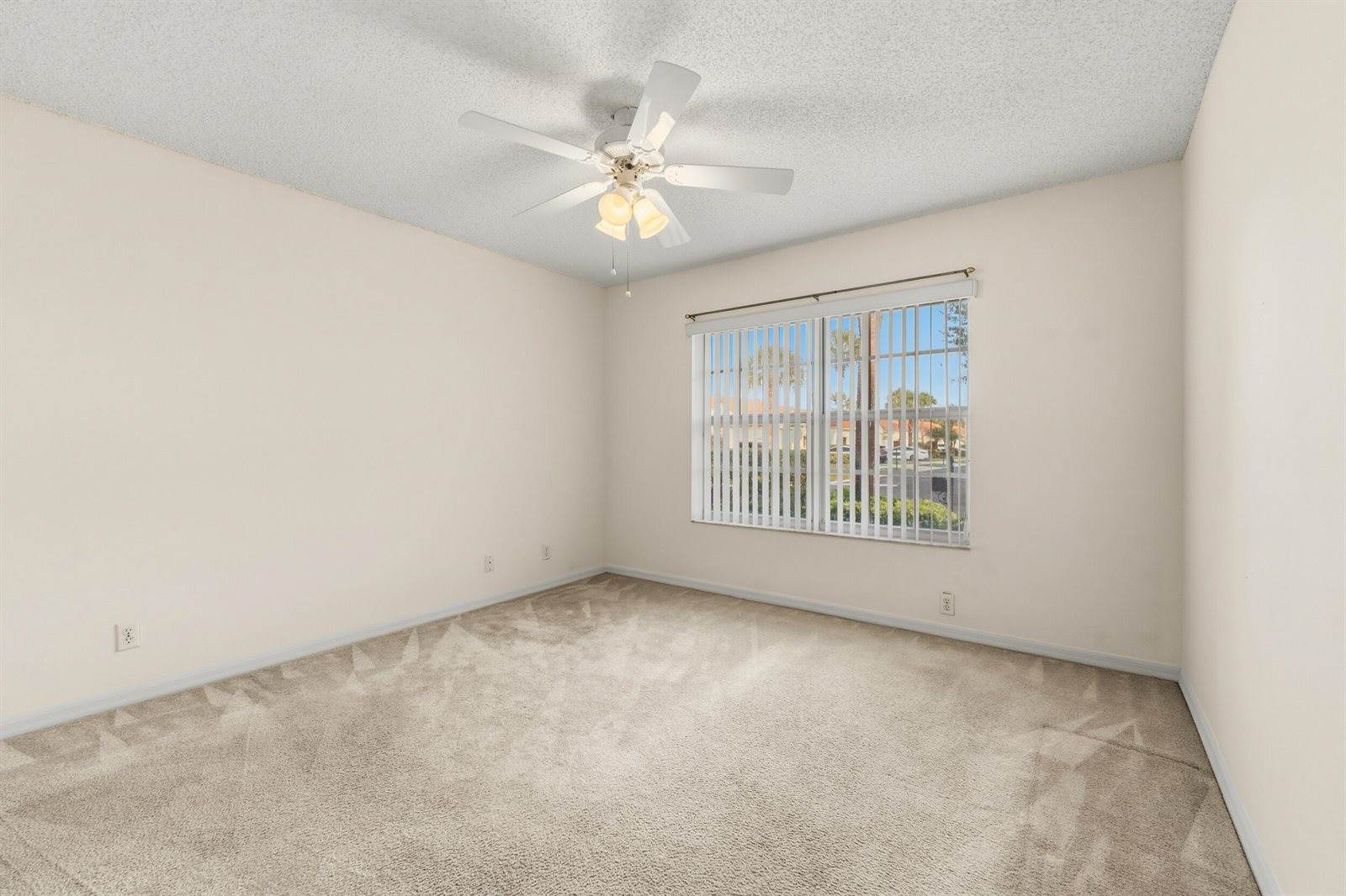 15305 Ixora Road, Delray Beach, FL 33484