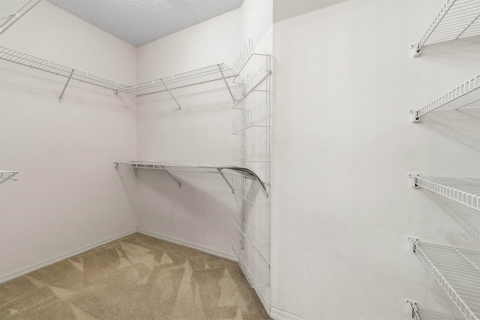 15305 Ixora Road, Delray Beach, FL 33484