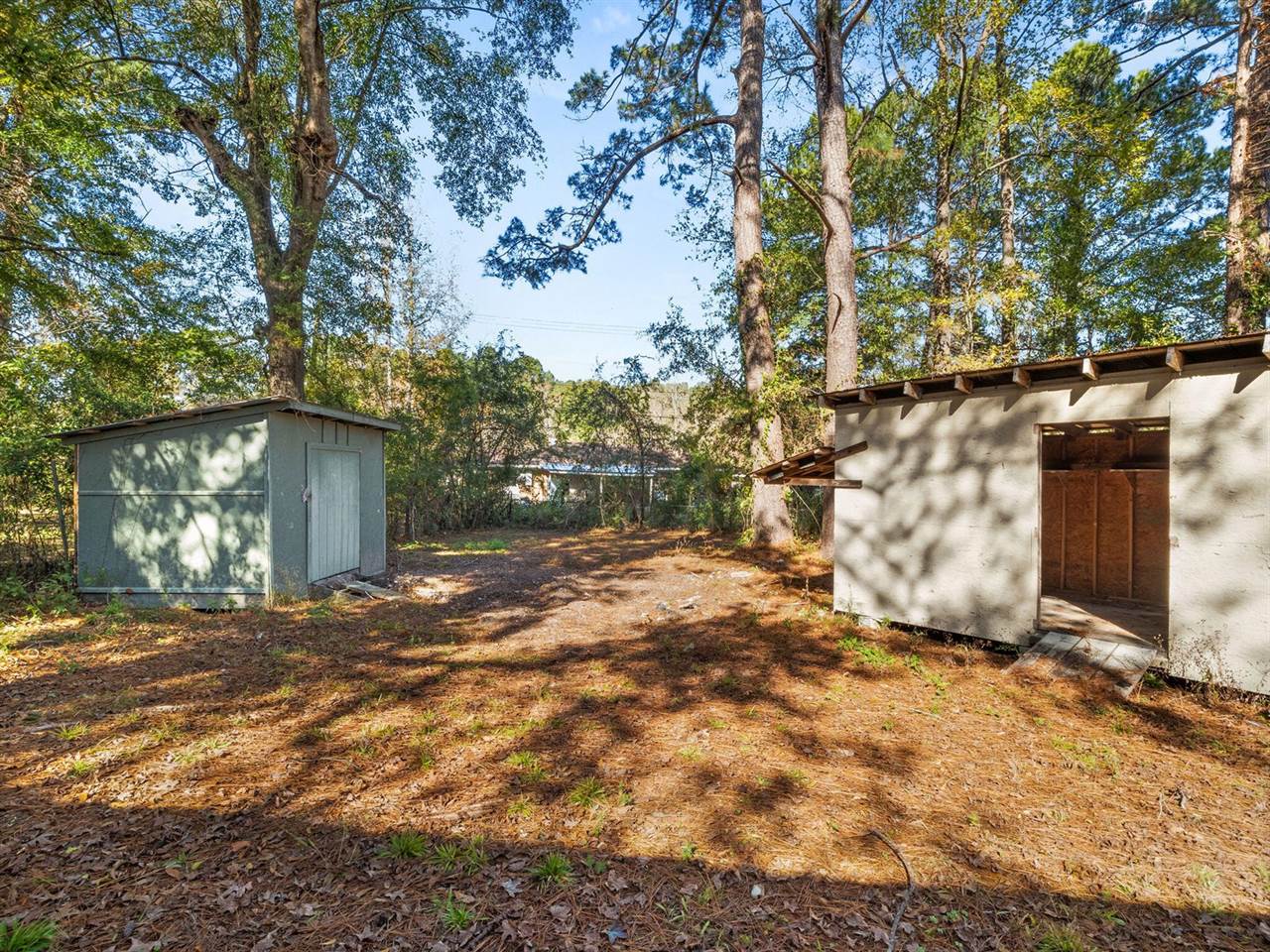 604 W North St, Leesville, LA 71446