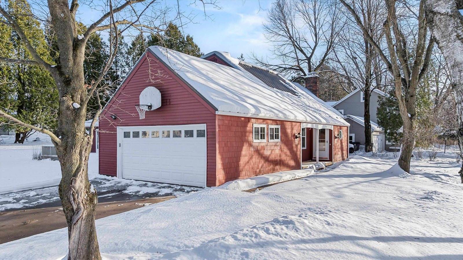 1511 N Broadway Avenue, Marshfield, WI 54449