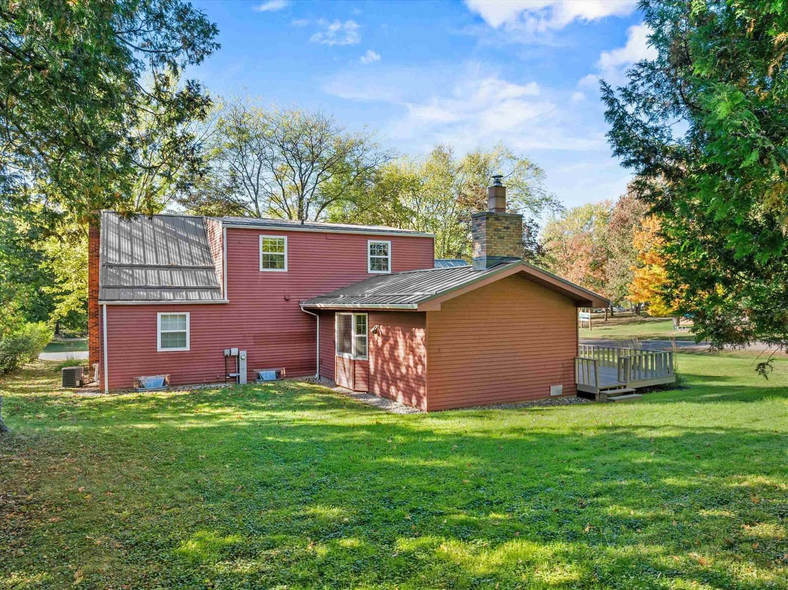 1511 N Broadway Avenue, Marshfield, WI 54449