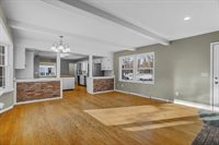 1511 N Broadway Avenue, Marshfield, WI 54449