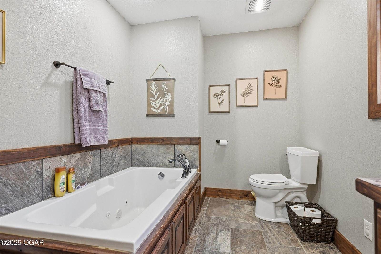 9948 Nyssa Drive, Neosho, MO 64850