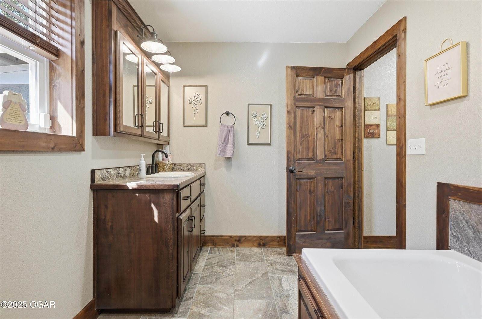 9948 Nyssa Drive, Neosho, MO 64850