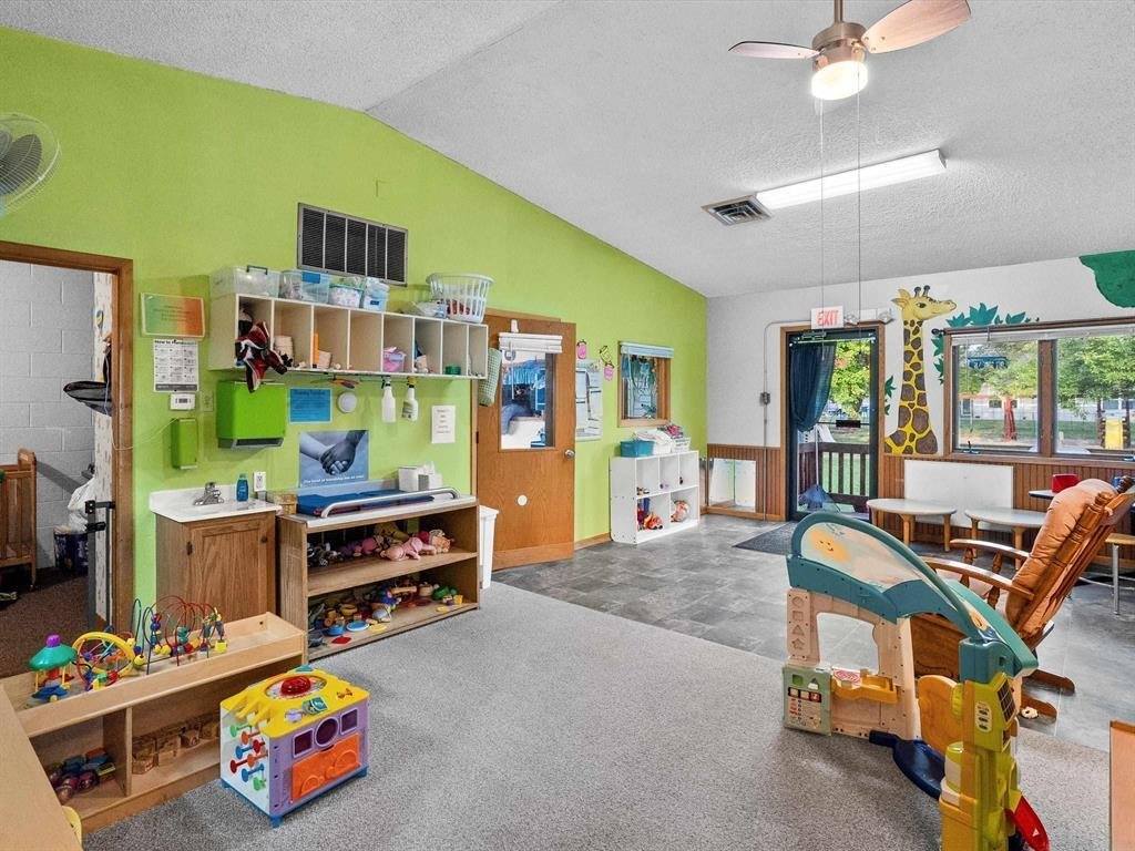 1017 W Laurel Street, Marshfield, WI 54449