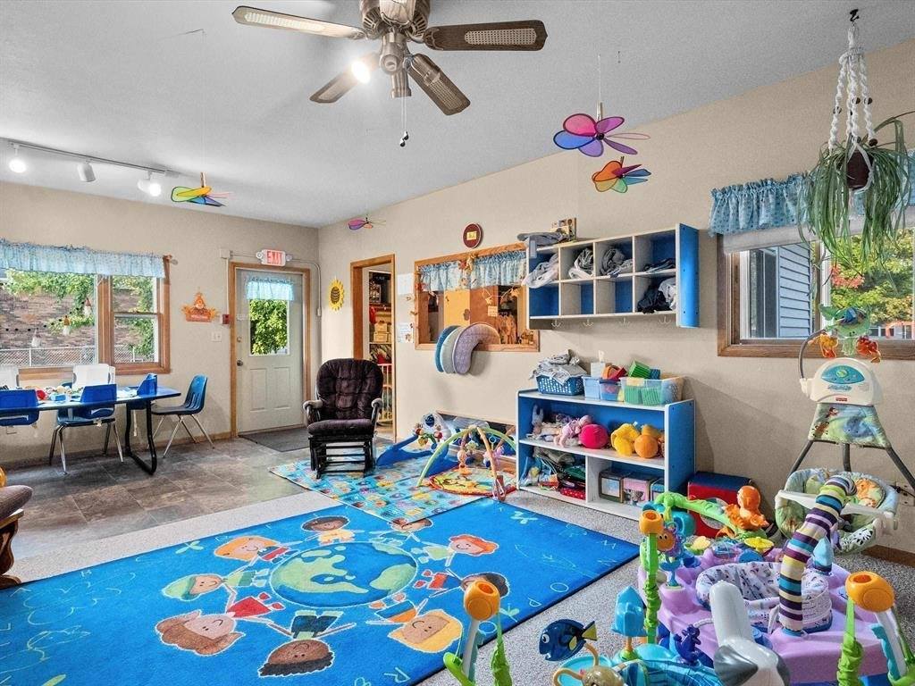 1017 W Laurel Street, Marshfield, WI 54449