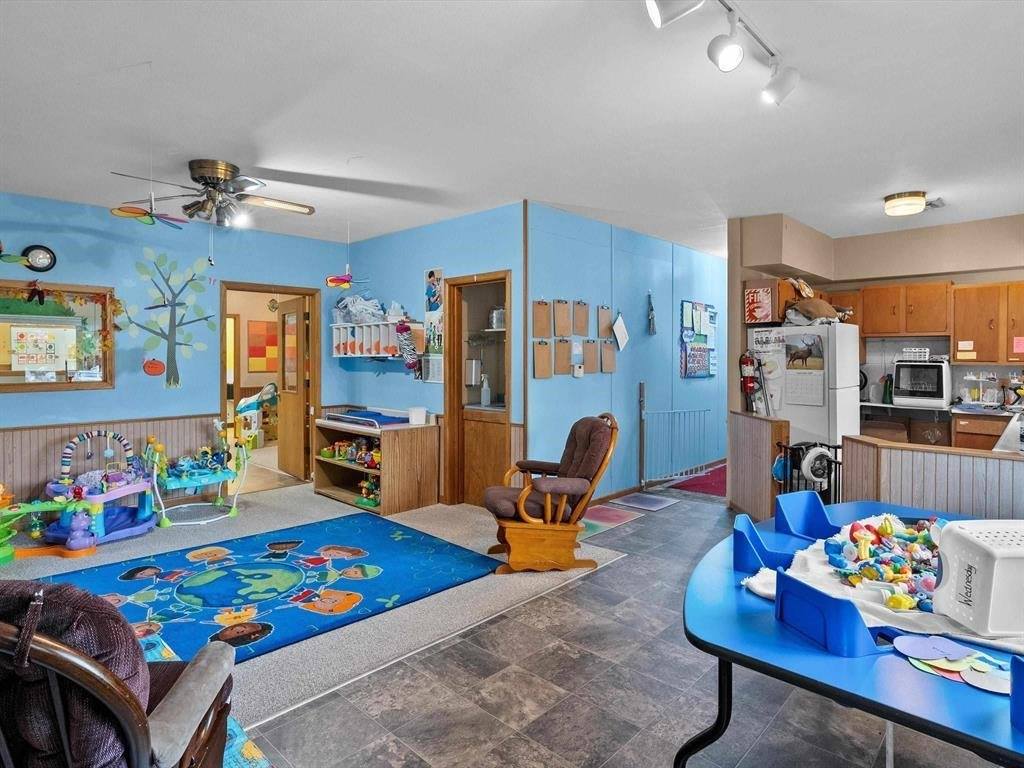 1017 W Laurel Street, Marshfield, WI 54449