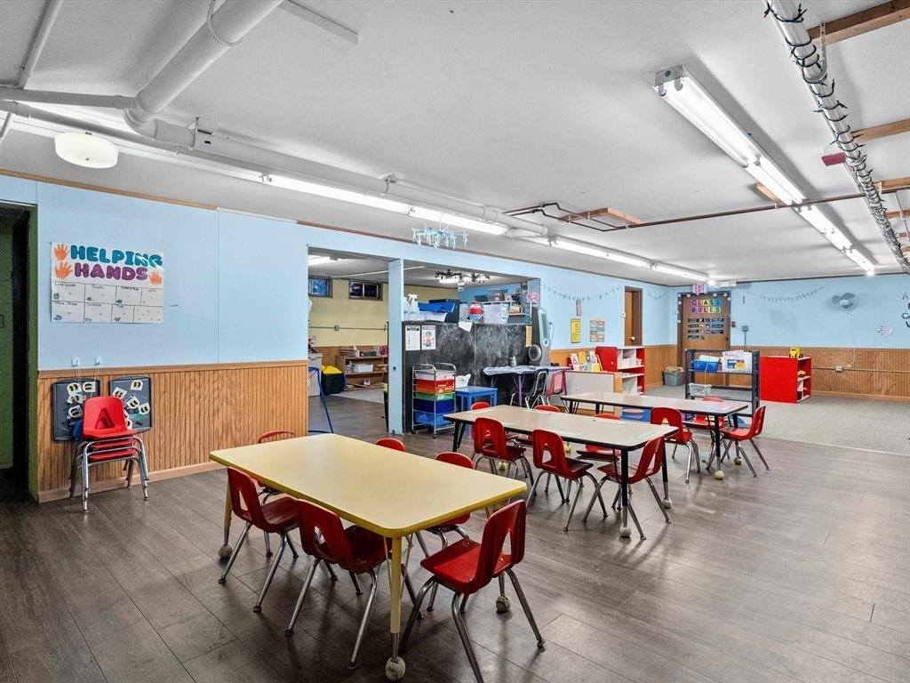 1017 W Laurel Street, Marshfield, WI 54449