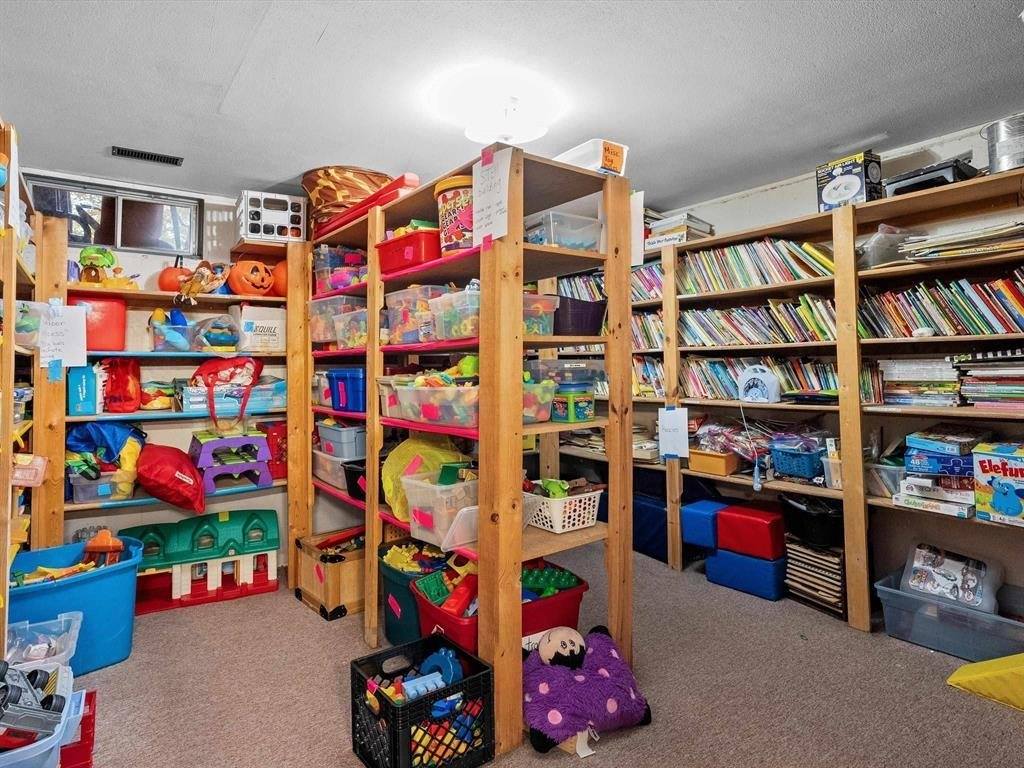 1017 W Laurel Street, Marshfield, WI 54449