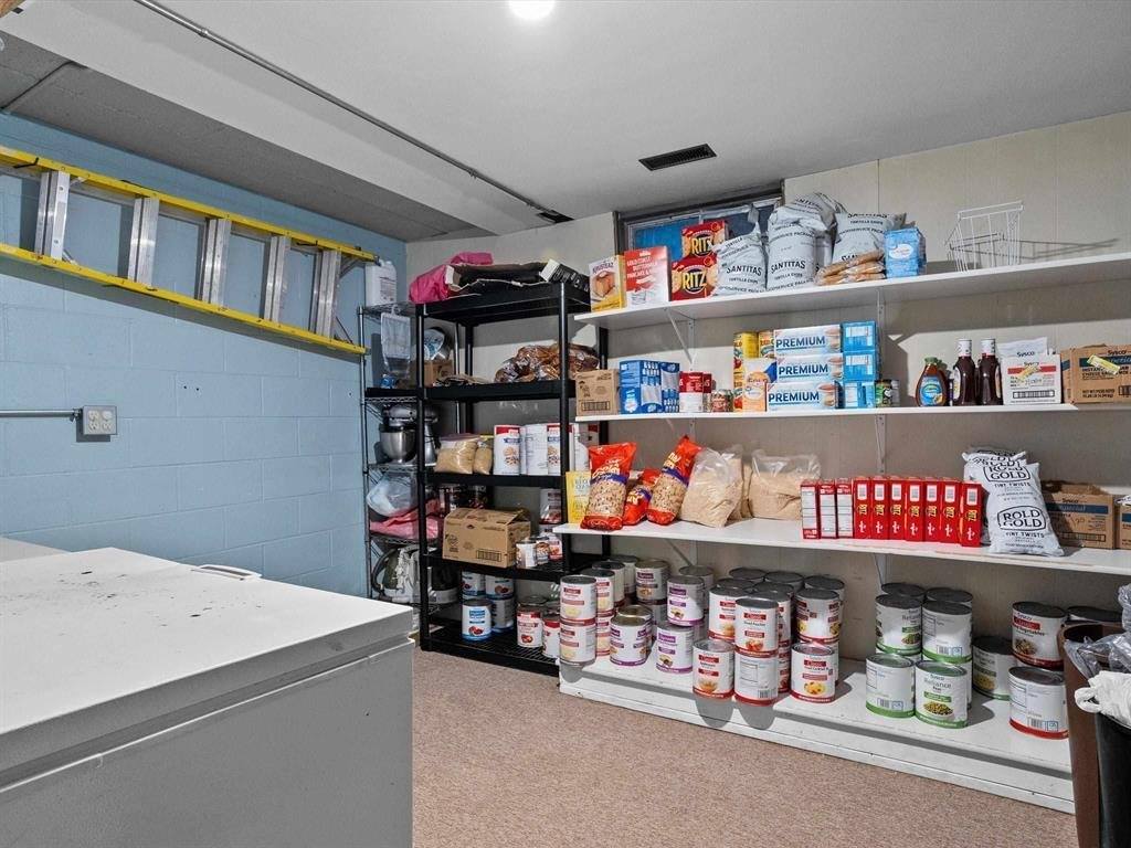 1017 W Laurel Street, Marshfield, WI 54449