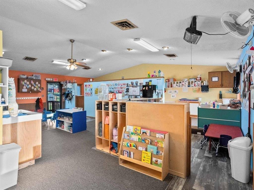 1017 W Laurel Street, Marshfield, WI 54449