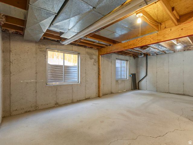 1248 West Edgeberry Dr, Murray, UT 84123