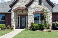 4102 NE Mossy Oak, Lawton, OK 73505