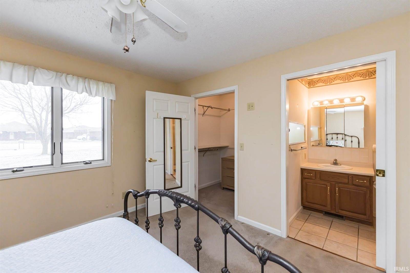 4708 E Heritage Circle, Muncie, IN 47303