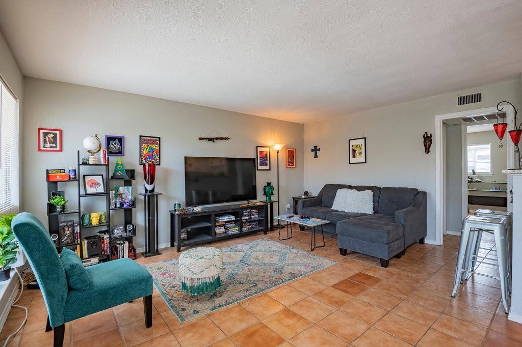 5000 Bowser Avenue, #211, Dallas, TX 75209