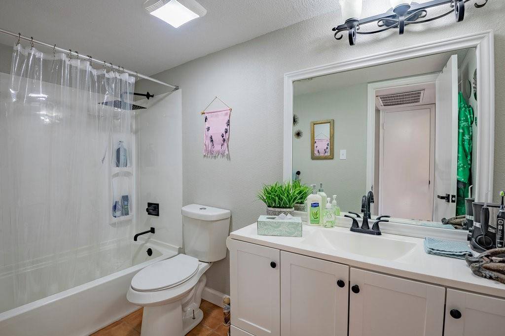 5000 Bowser Avenue, #211, Dallas, TX 75209