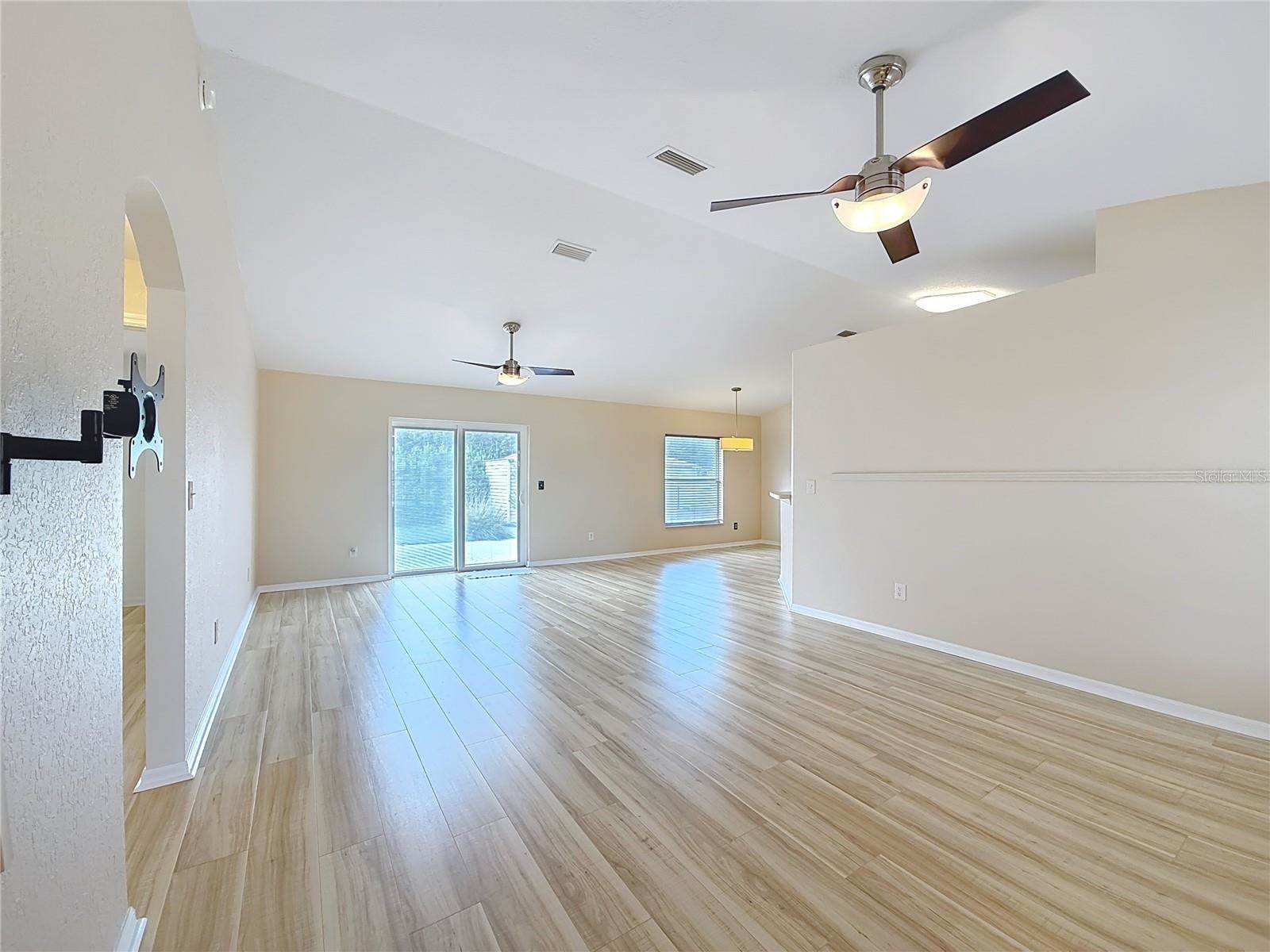 206 Locust Pass Lane, Ocala, FL 34472