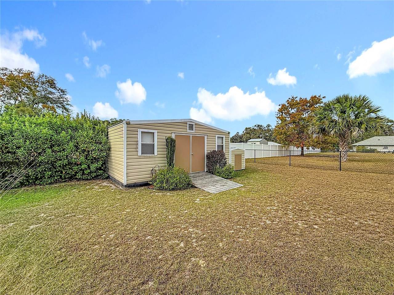 206 Locust Pass Lane, Ocala, FL 34472