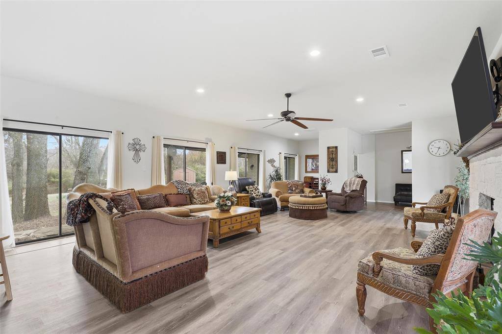 232 Remuda Drive, Fort Worth, TX 76108