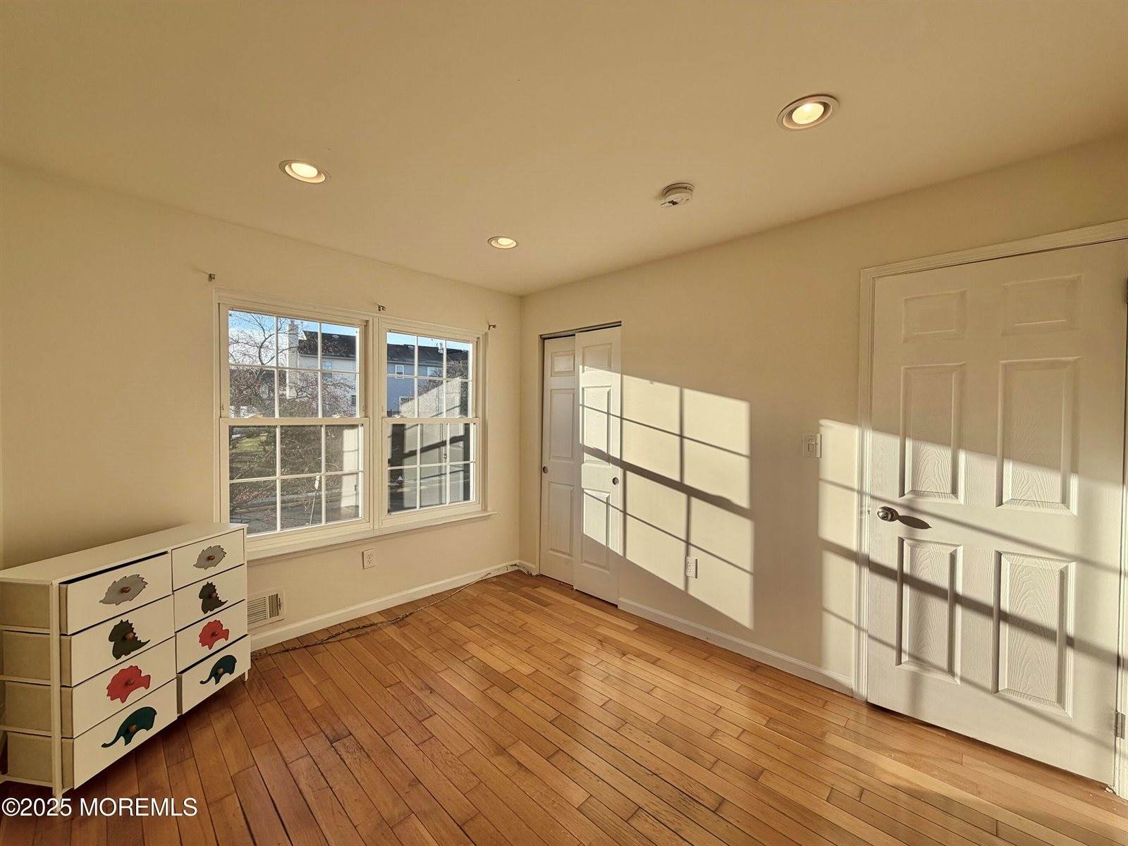 1 Gwizdak Court, Sayreville, NJ 08879