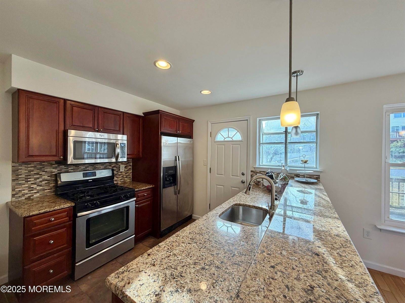 1 Gwizdak Court, Sayreville, NJ 08879