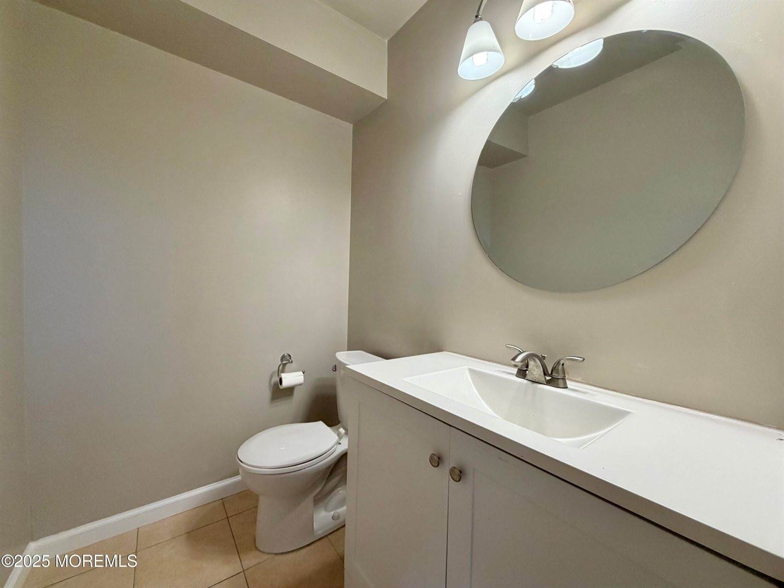 1 Gwizdak Court, Sayreville, NJ 08879