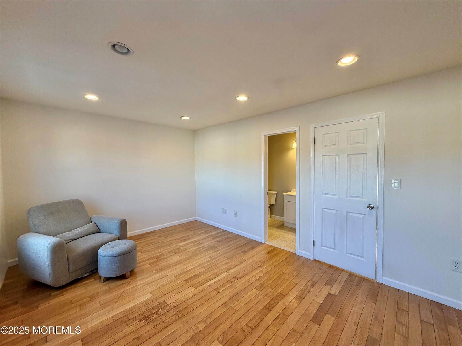 1 Gwizdak Court, Sayreville, NJ 08879