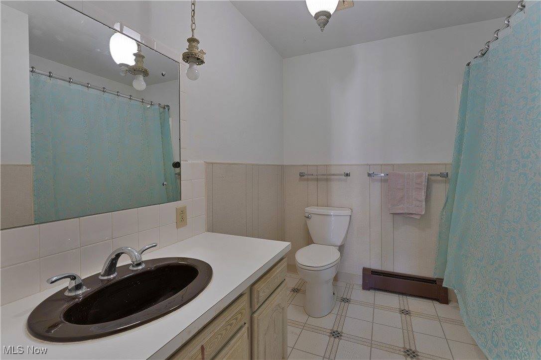 125 Island Drive, Poland, OH 44514