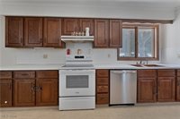 125 Island Drive, Poland, OH 44514