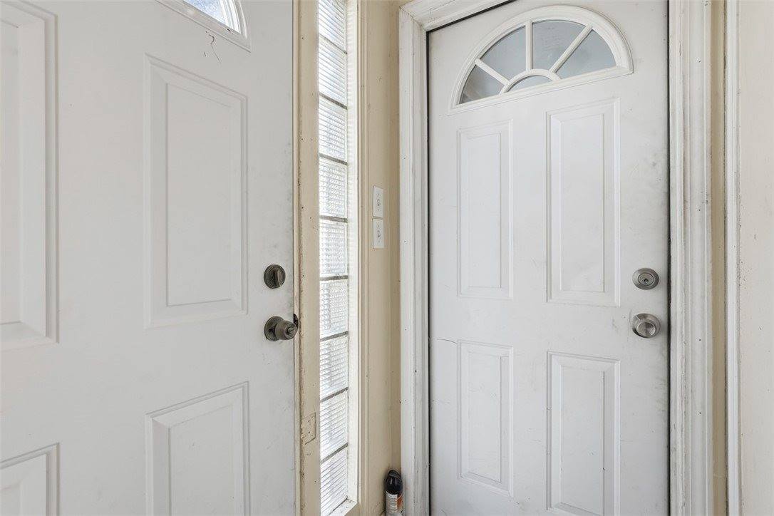 2402 Laketon Rd, Wilkinsburg, PA 15221