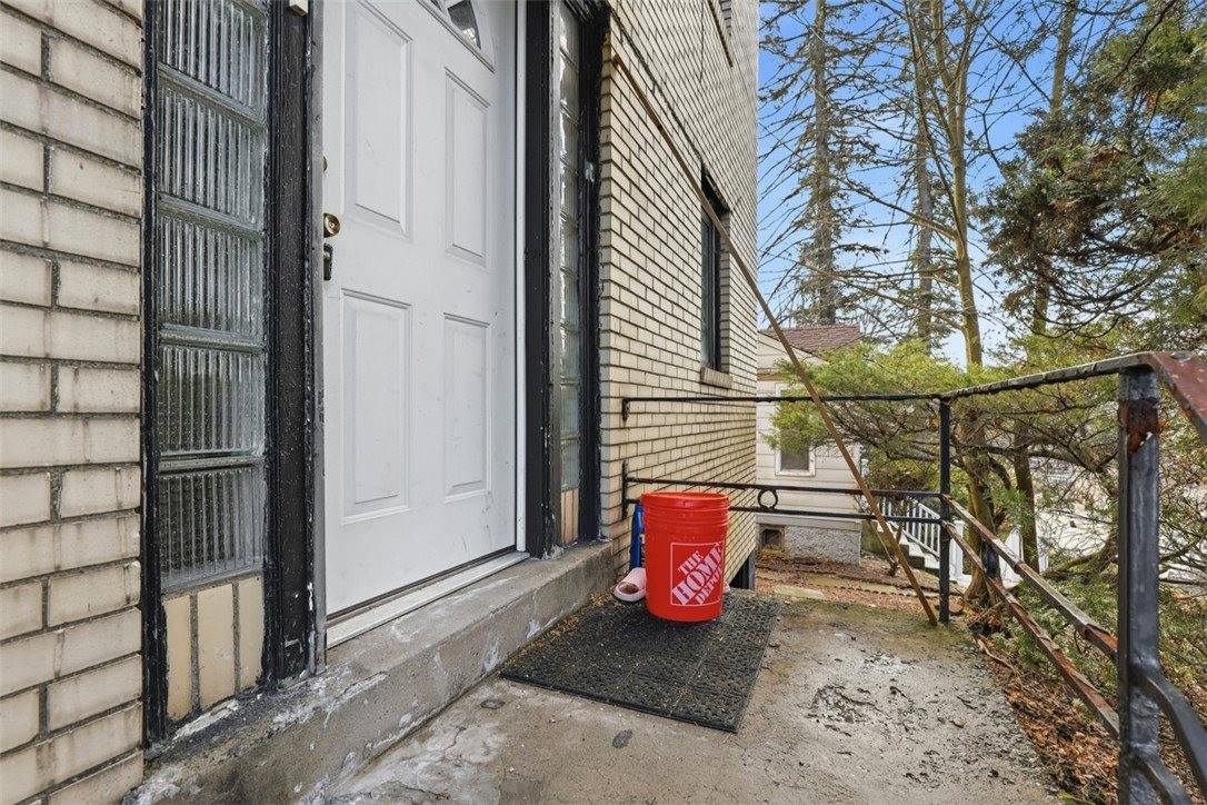 2402 Laketon Rd, Wilkinsburg, PA 15221