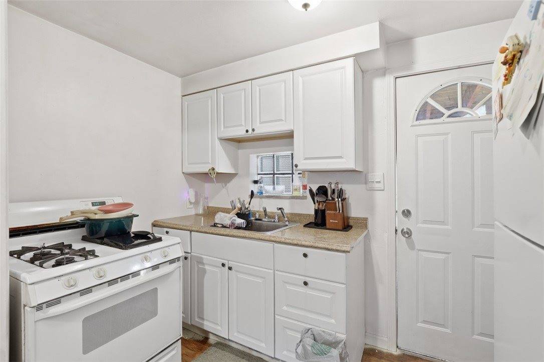 2402 Laketon Rd, Wilkinsburg, PA 15221