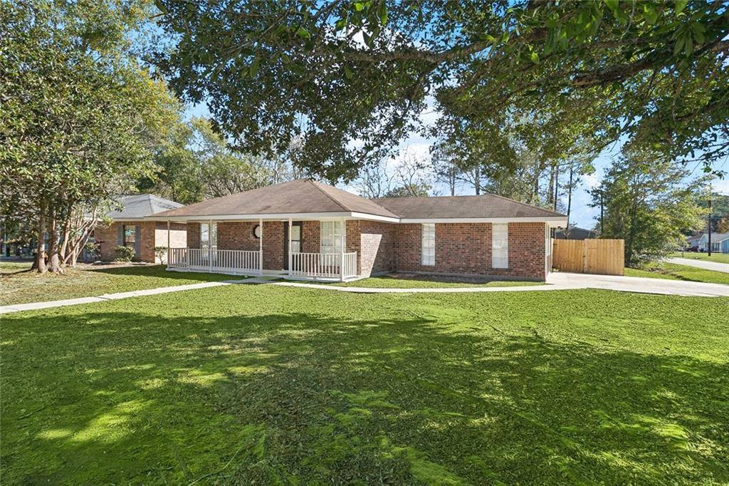 100 Cedar Ridge Court, Slidell, LA 70460