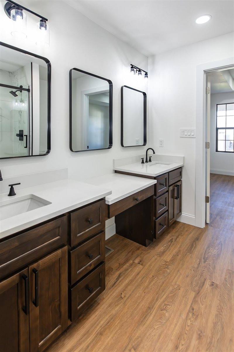 1230 Jenny's Court, Ulysses, KS 67880