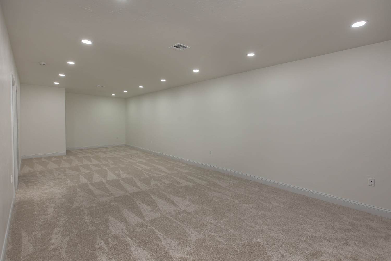 1230 Jenny's Court, Ulysses, KS 67880