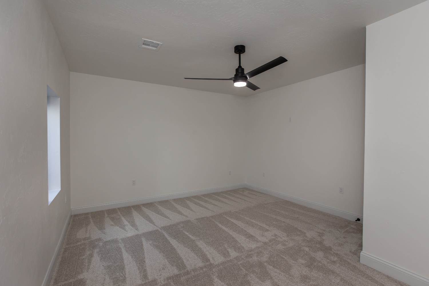 1230 Jenny's Court, Ulysses, KS 67880