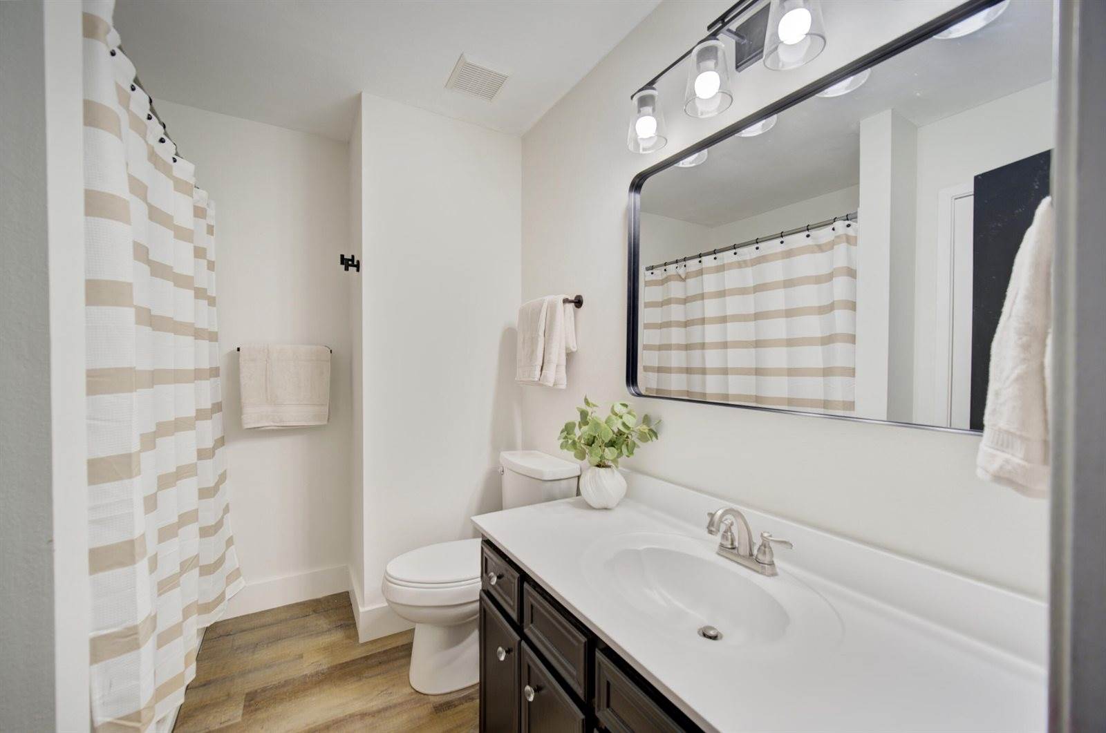 1024 Juniper Avenue, Niceville, FL 32578