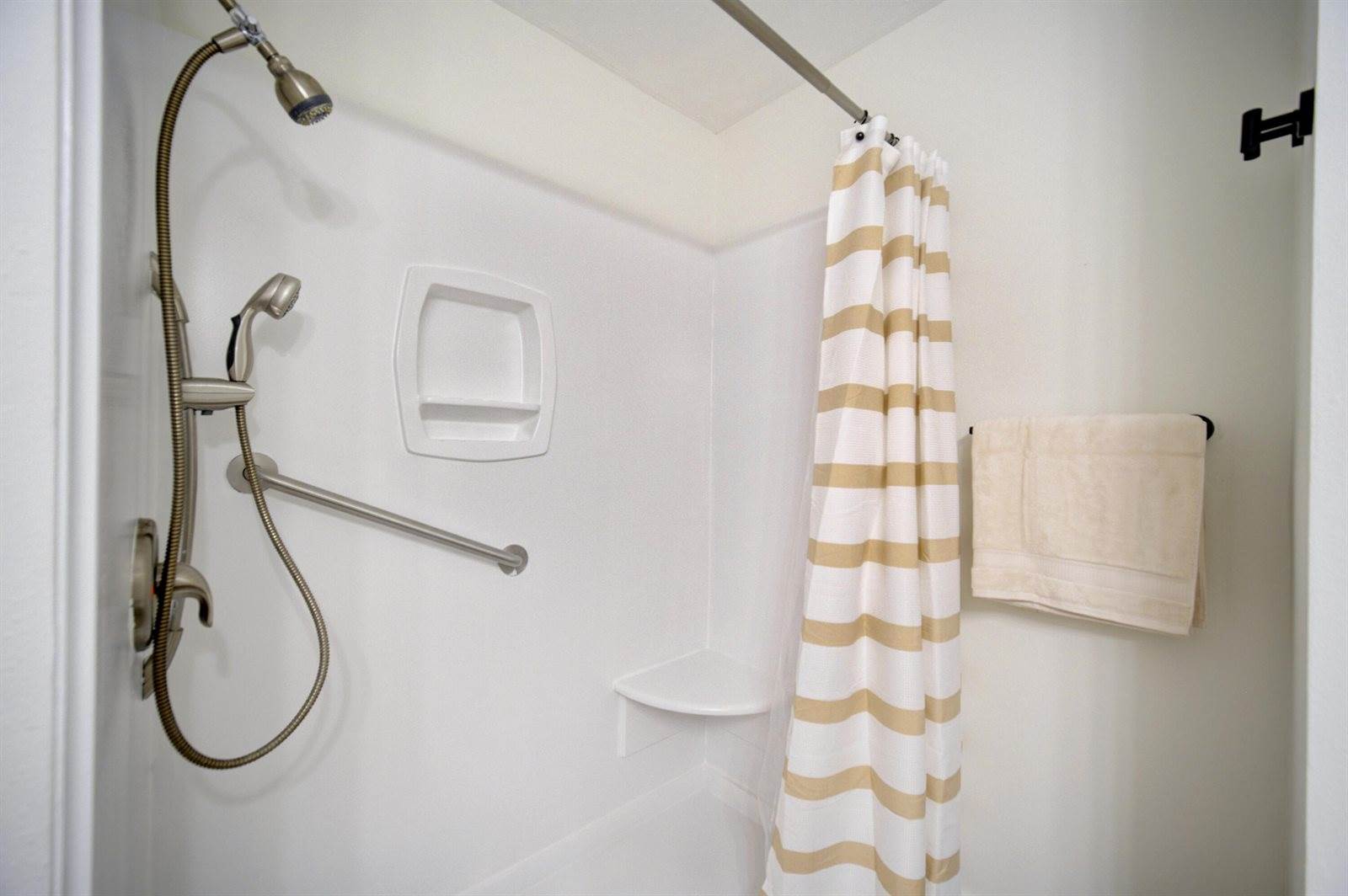 1024 Juniper Avenue, Niceville, FL 32578