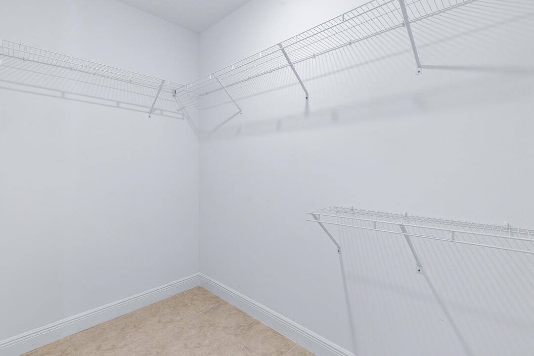 2590 Bella Vista Circle, Vero Beach, FL 32966