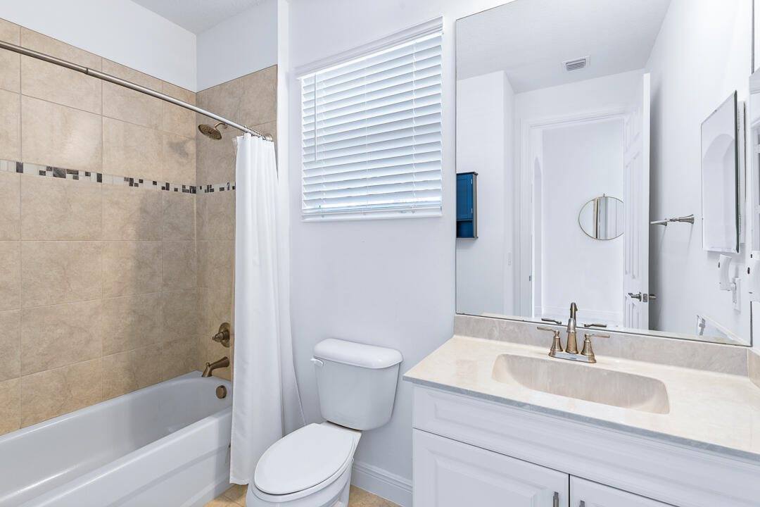 2590 Bella Vista Circle, Vero Beach, FL 32966