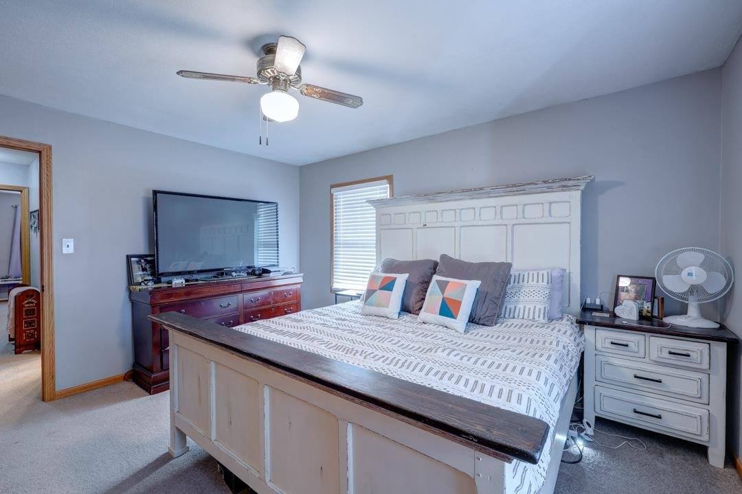 625 North 9th St, Arkansas City, KS 67005