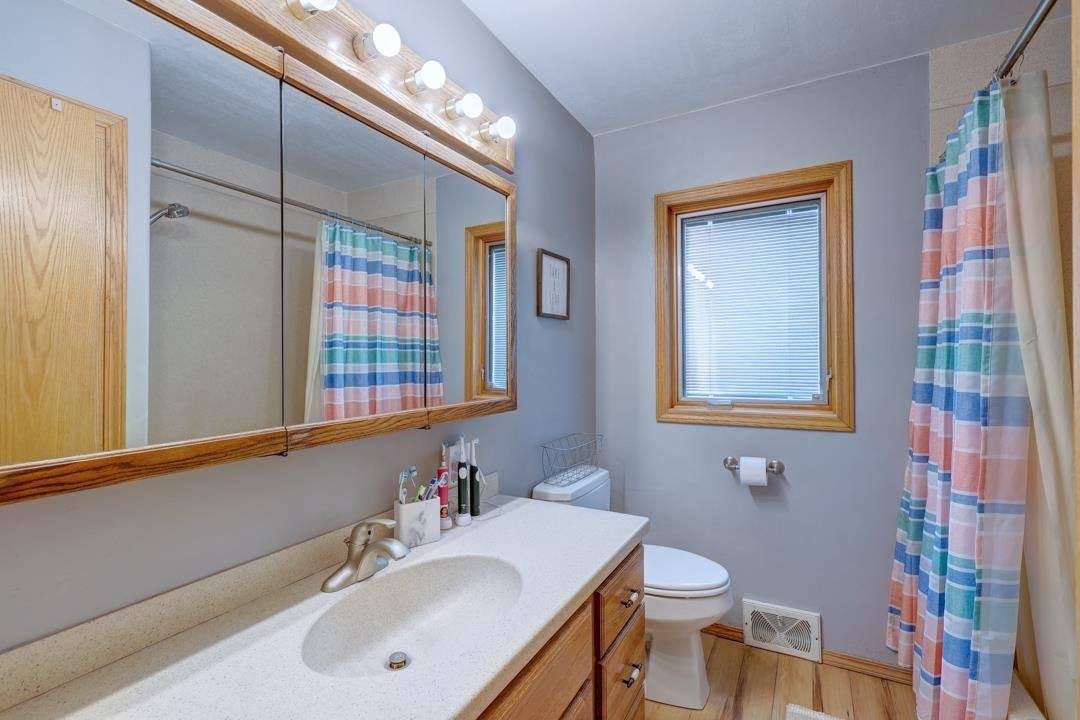 625 North 9th St, Arkansas City, KS 67005