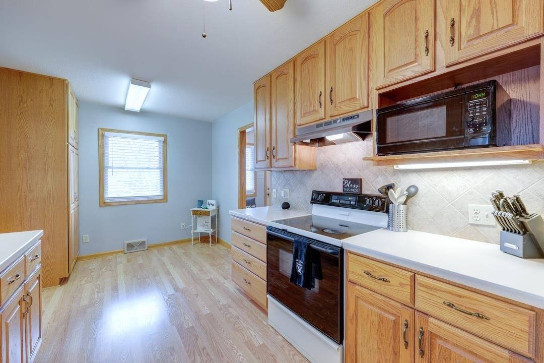 625 North 9th St, Arkansas City, KS 67005