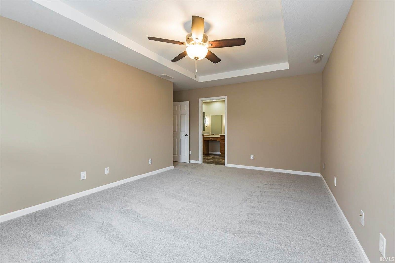 307 E Charter Drive, Muncie, IN 47303