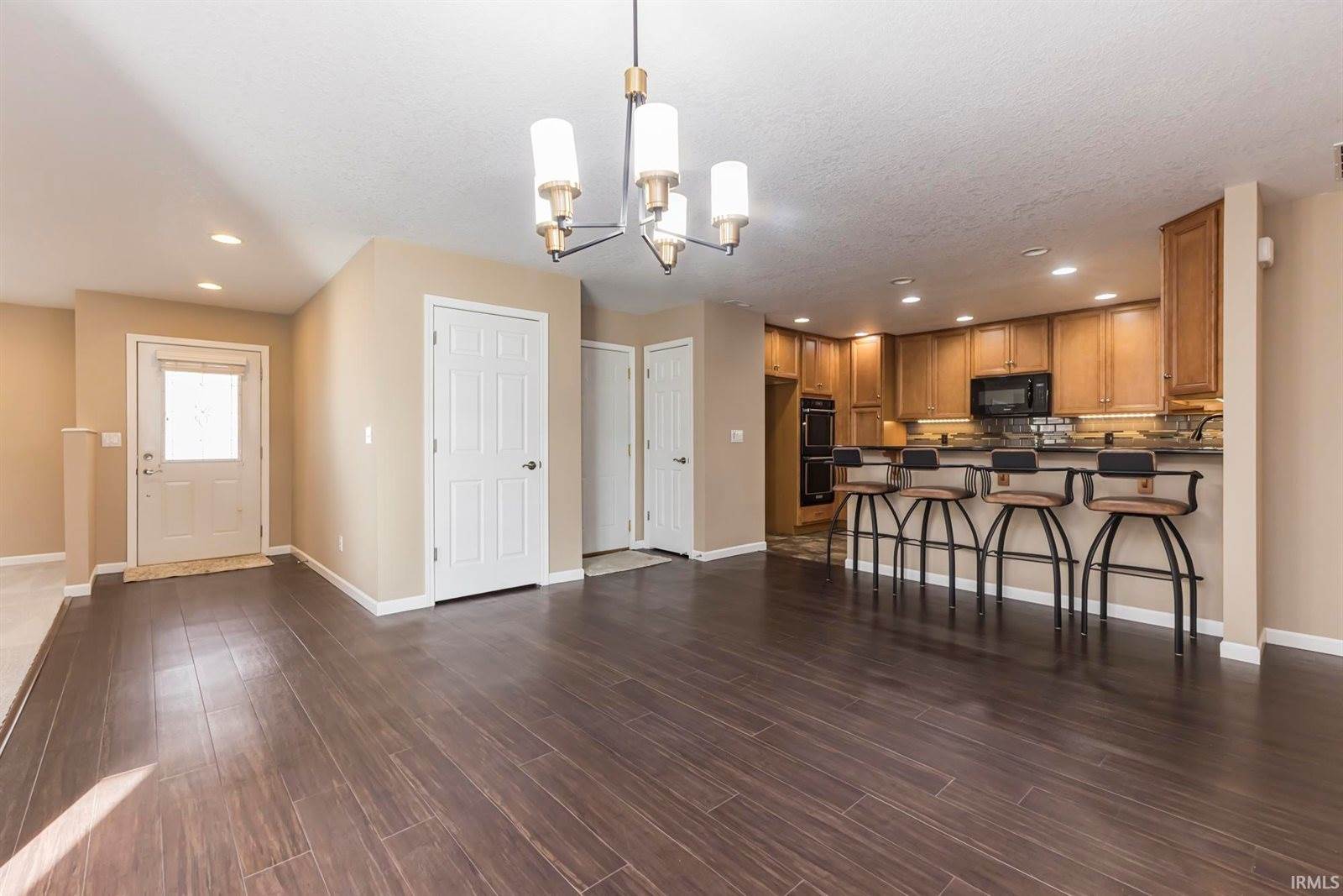 307 E Charter Drive, Muncie, IN 47303